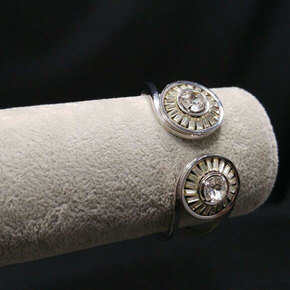 Vintage Clear Rhinestone Hinged Clamper Bracelet, Rhodium Plated, Wedding Cuff - Picture 6 of 9